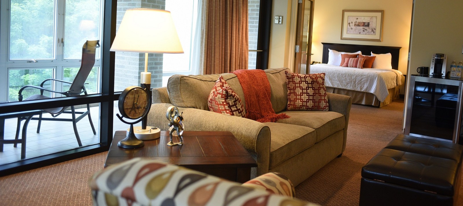 Exec parlor with guestroom 2